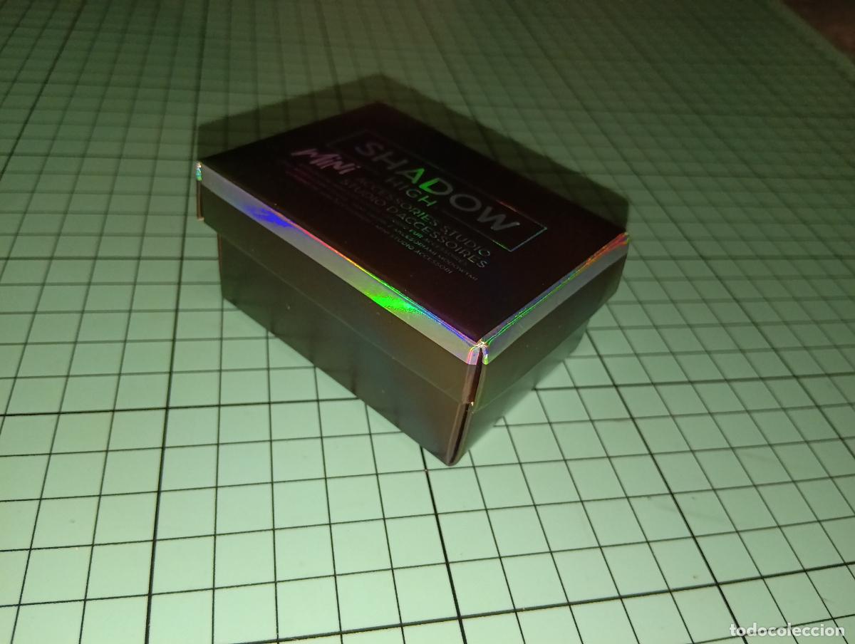 Mu&ntilde;ecas modernas: Caja de mu&ntilde;eca Rainbow high shadow - Foto 4