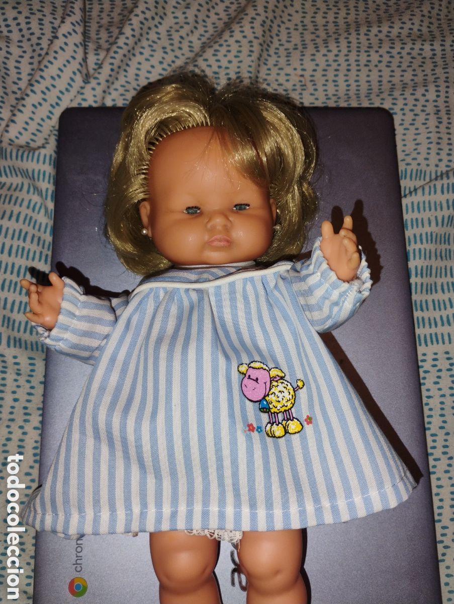 Mu&ntilde;ecas modernas: &diams;Antigua Mu&ntilde;eca DULCITA de NOVO GAMA - 32 cm - A&ntilde;os 60 - Ojos Fijos Peque&ntilde;os y Pendientes