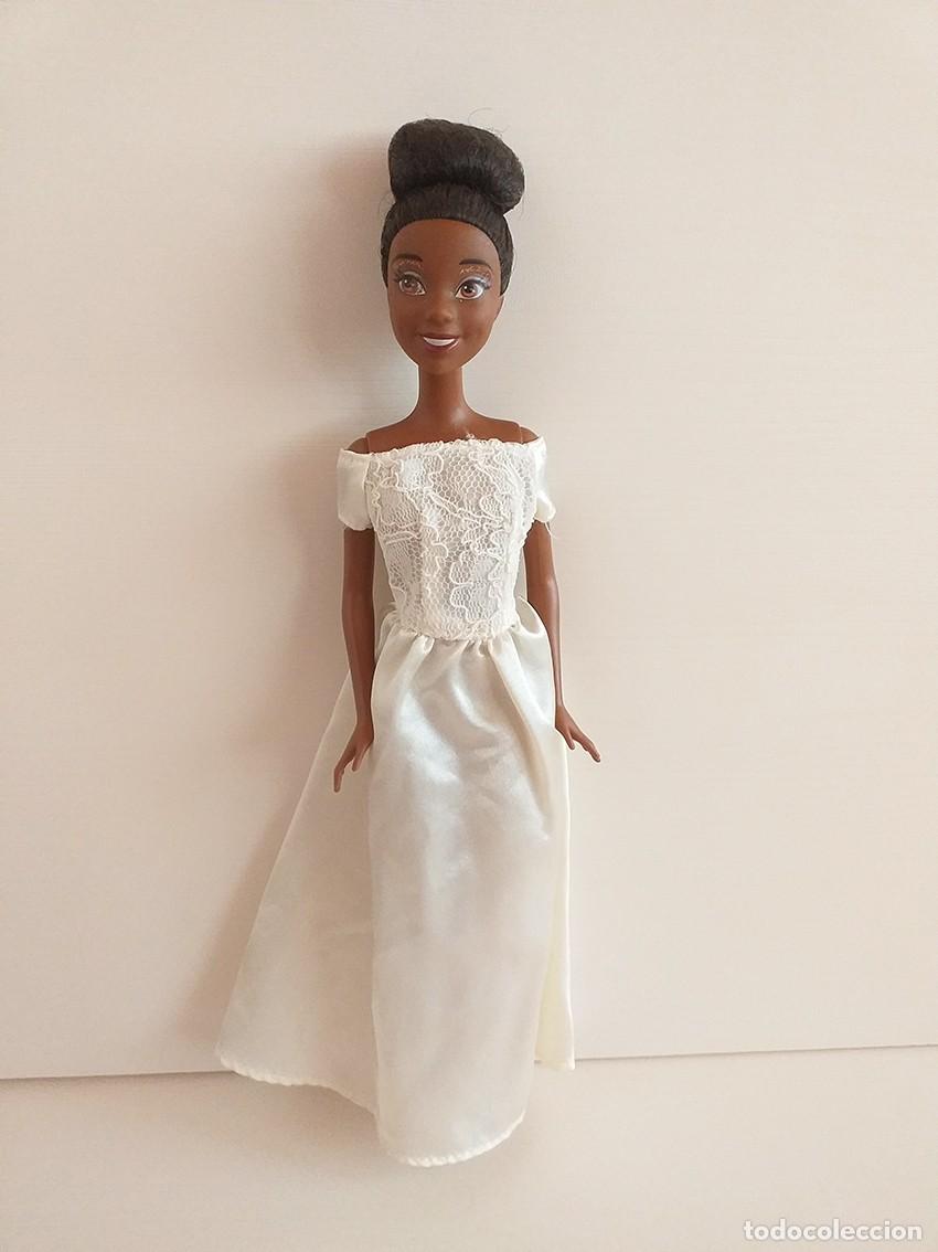 Mu&ntilde;ecas modernas: Mu&ntilde;eca disney princesa Tiana y el sapo, mattel