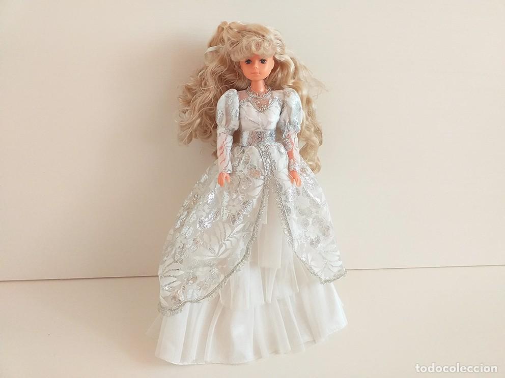 Mu&ntilde;ecas modernas: Mu&ntilde;eca Betty melody brite, M&C - Foto 2