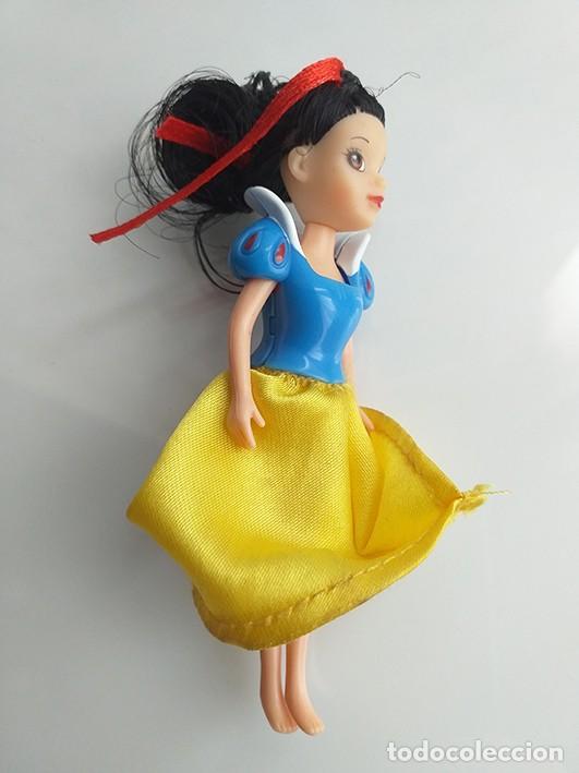 Mu&ntilde;ecas modernas: Mini mu&ntilde;eca Blancanieves - Foto 4