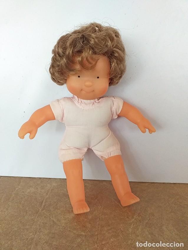 Mu&ntilde;ecas modernas: Mu&ntilde;eca de las 3 mellizas, bessons, Famosa