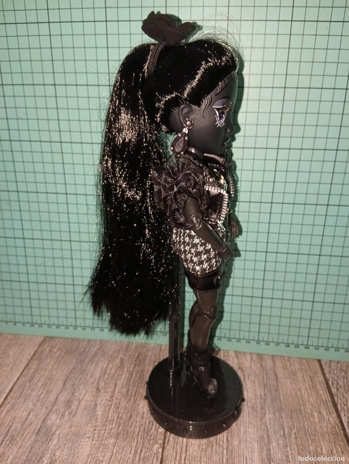 Mu&ntilde;ecas modernas: Mu&ntilde;eca Rainbow high Shadow Shanelle Onyx - Foto 11