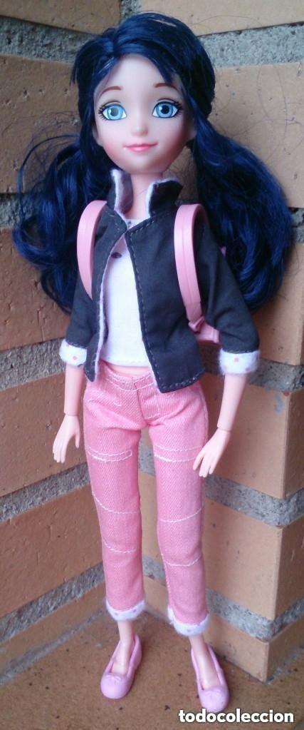 Mu&ntilde;ecas modernas: Marinette (Ladybug) - Marca Bandai -VER FOTOS