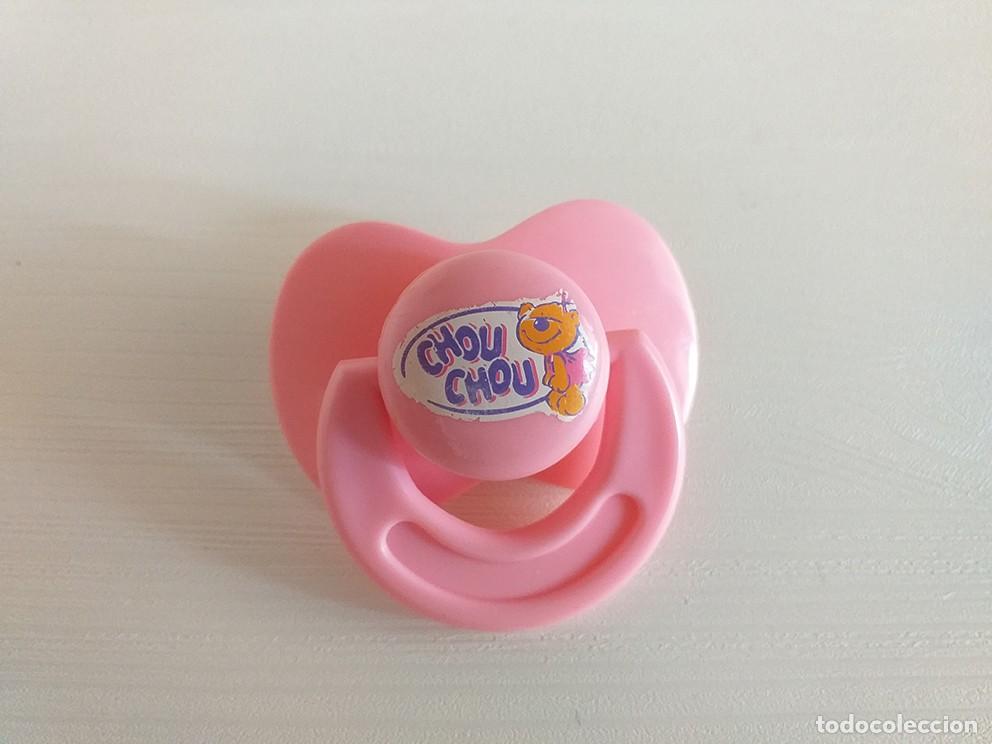Mu&ntilde;ecas modernas: Chupete rosa, accesorio de mu&ntilde;eco chou chou