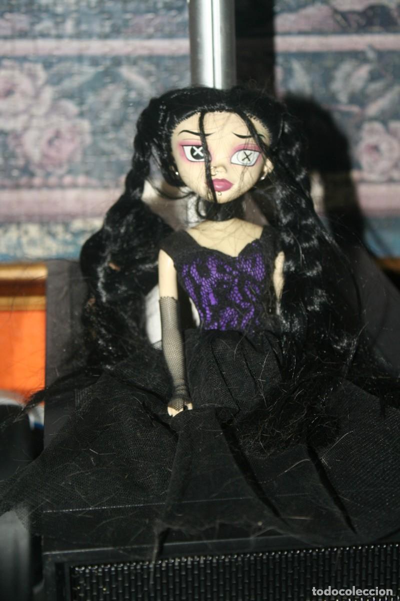 Mu&ntilde;ecas modernas: MU&Ntilde;ECA gotica edge mu&ntilde;eco