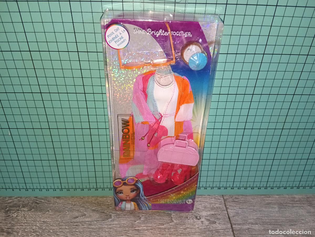 Mu&ntilde;ecas modernas: Bl&iacute;ster mu&ntilde;eca Rainbow high conjunto d&iacute;a de la piscina