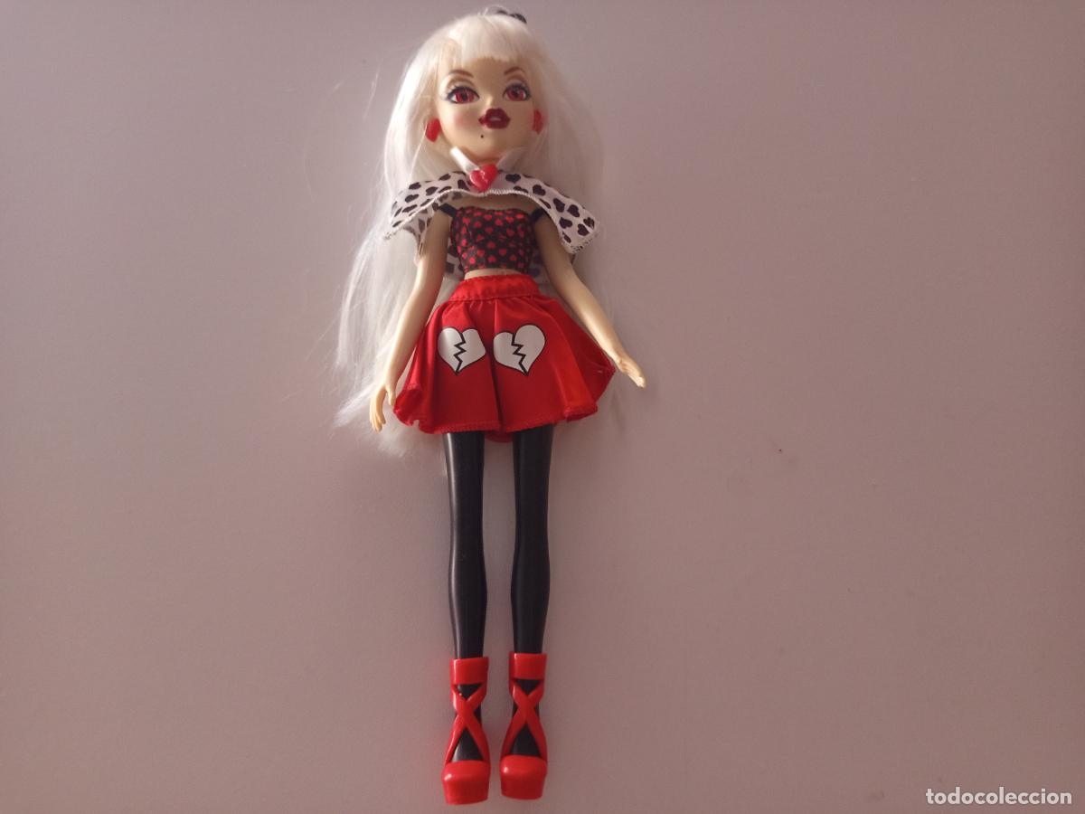 Mu&ntilde;ecas modernas: MU&Ntilde;ECA BRAZT BRATZILLAZ JADE ADORE MGA 2012