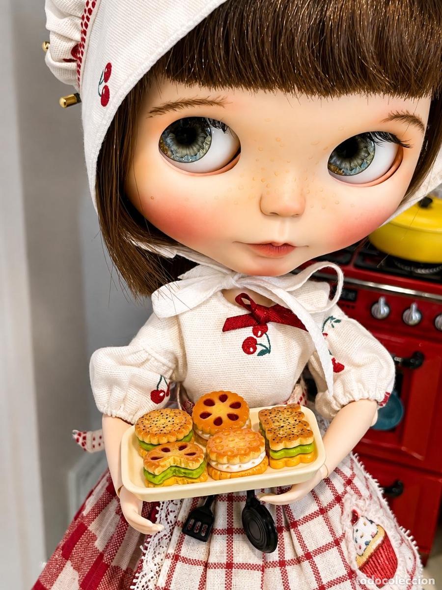 Mu&ntilde;ecas modernas: Bandeja con galletas para mu&ntilde;eca Blythe Barbie o Nancy