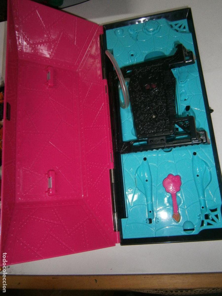 Mu&ntilde;ecas modernas: MALETIN ATAUD SET MONSTER HIGH - Foto 4