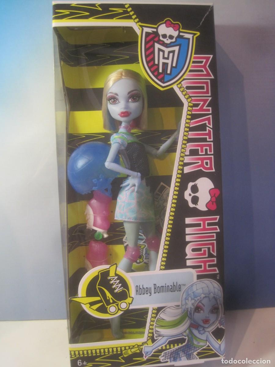 Mu&ntilde;ecas modernas: MU&Ntilde;ECA MONSTER HIGH ABBEY BOMINABLE DE MATTEL A&Ntilde;O 2012 NUEVA EN CAJA