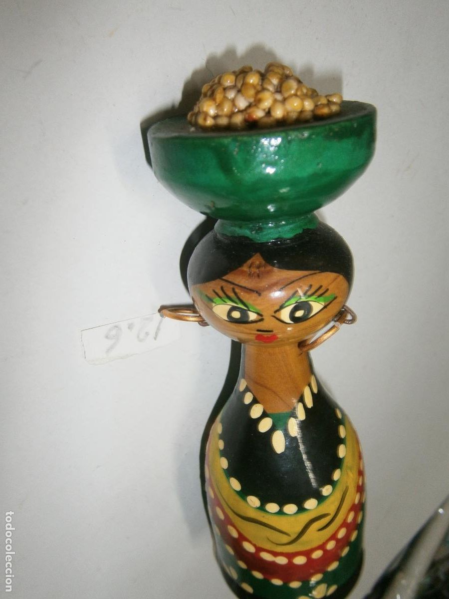 Mu&ntilde;ecas modernas: MU&Ntilde;ECA DE MADERA DECORADA - Foto 2