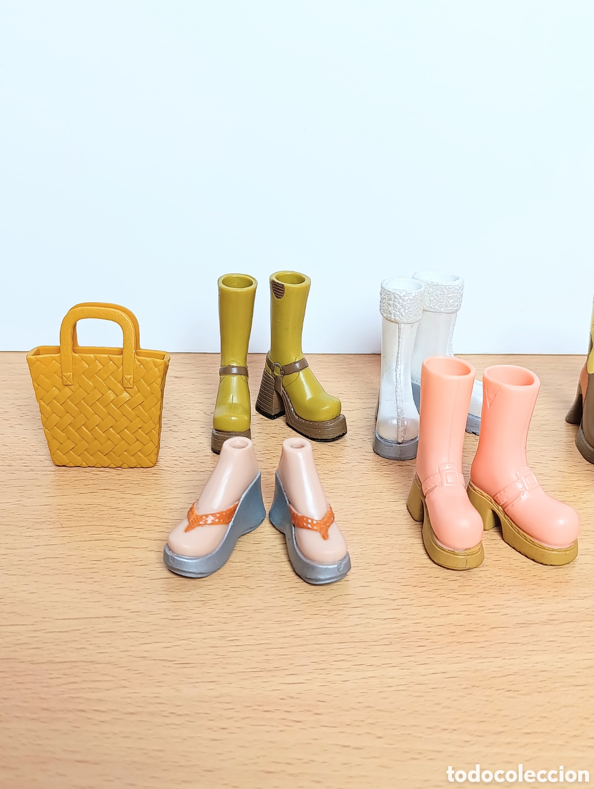 Mu&ntilde;ecas modernas: Lote zapatos mu&ntilde;eca Bratz - Foto 5