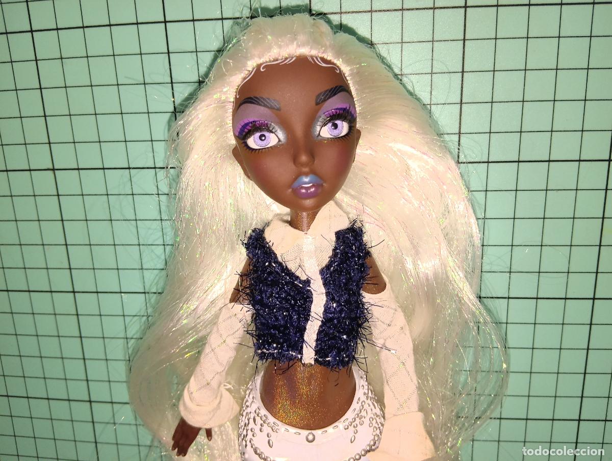 Mu&ntilde;ecas modernas: Mu&ntilde;eca Sirena Mermaze Mermaidz Crystabella winter waves