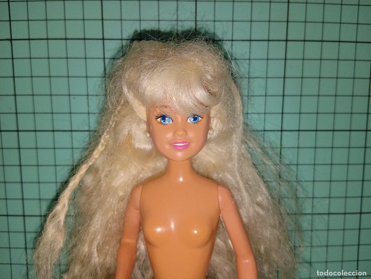 Mu&ntilde;ecas modernas: Mu&ntilde;eca Stacie hermana de Barbie a&ntilde;os 90