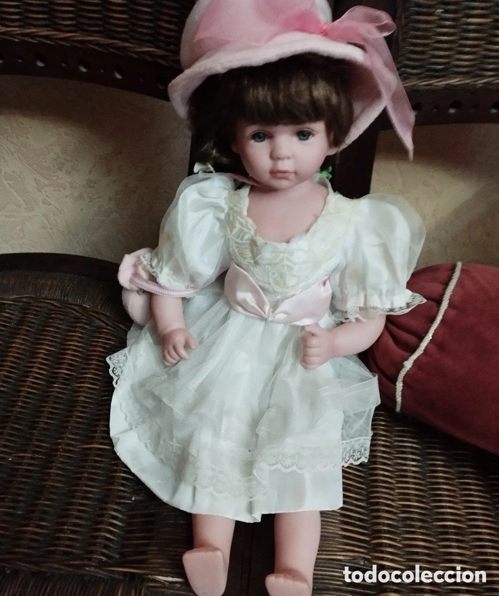 Mu&ntilde;ecas modernas: Mu&ntilde;eca vintage de colecci&oacute;n 50 cm