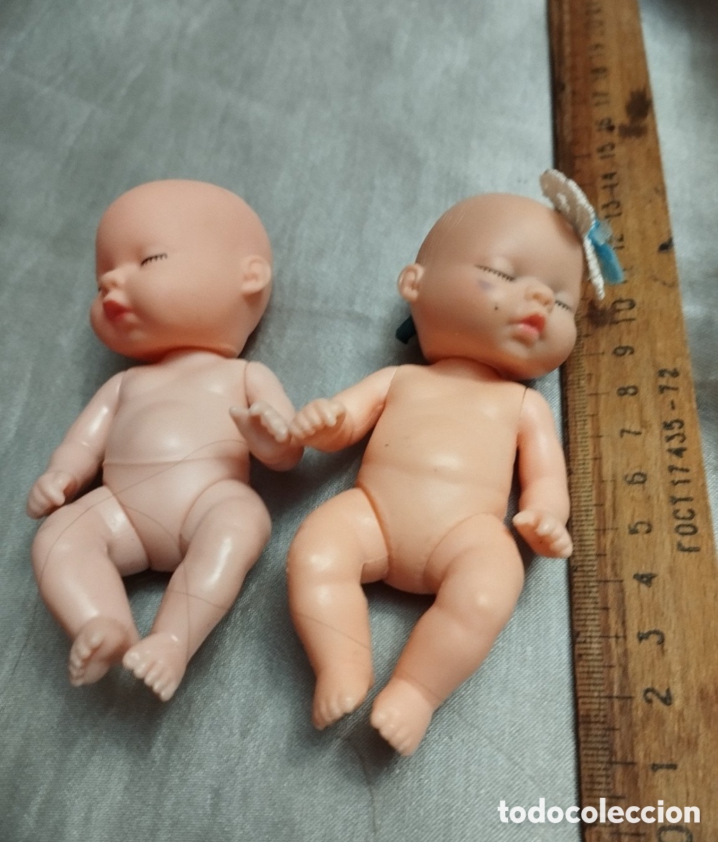 Mu&ntilde;ecas modernas: Lote de 2 Mini Mu&ntilde;ecos Beb&eacute; Vintage (12 cm) - Goma y Pl&aacute;stico R&iacute;gido - Ojitos Cerrados