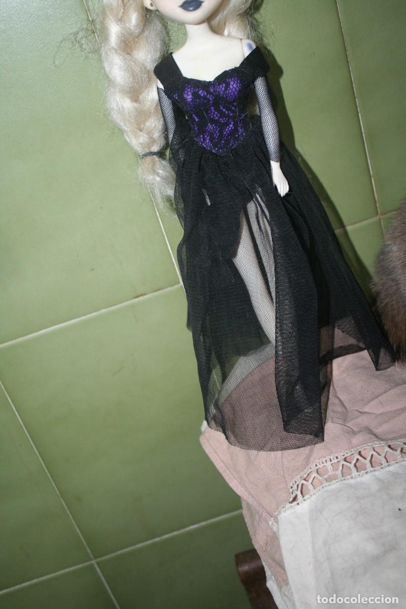 Mu&ntilde;ecas modernas: mu&ntilde;eca gotica edge rubia - Foto 2