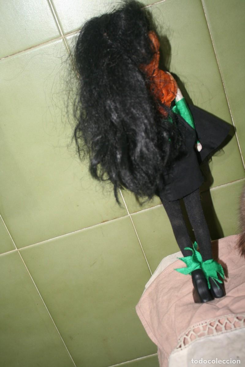 Mu&ntilde;ecas modernas: mu&ntilde;eca gotica edge morena - Foto 3