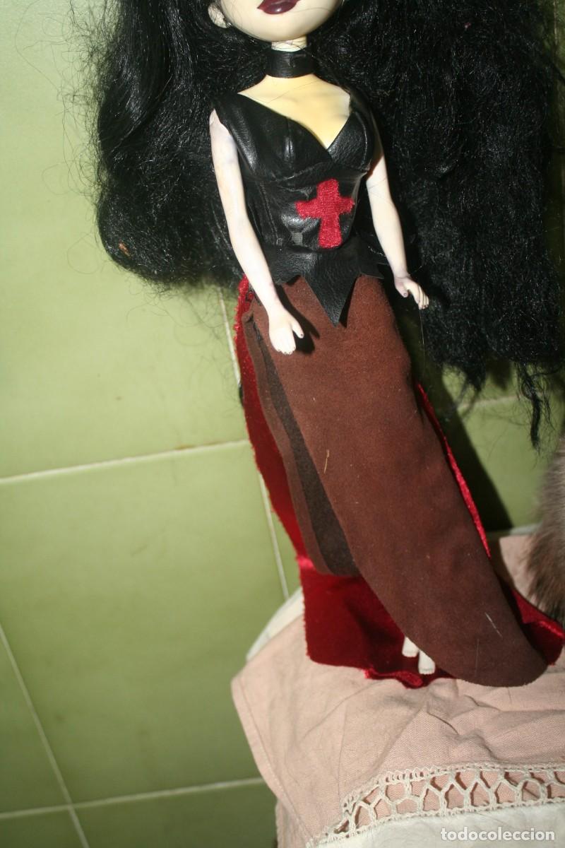 Mu&ntilde;ecas modernas: mu&ntilde;eca gotica edge morena - Foto 3
