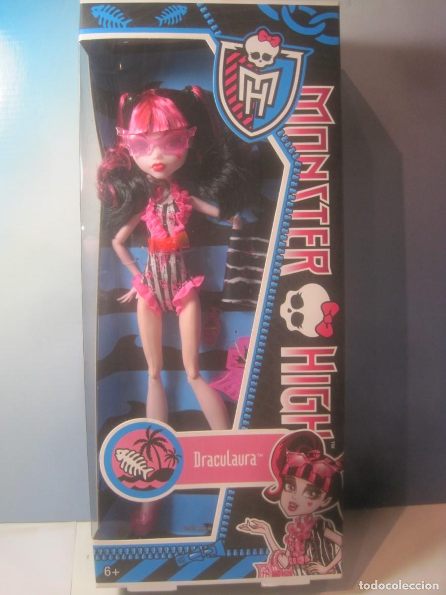 Mu&ntilde;ecas modernas: MU&Ntilde;ECA MONSTER HIGH DRACOLAURA DE MATTEL A&Ntilde;O 2012 NUEVA EN CAJA