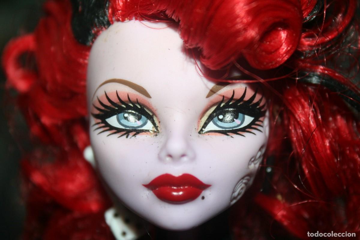Mu&ntilde;ecas modernas: mu&ntilde;eca Monster High operetta
