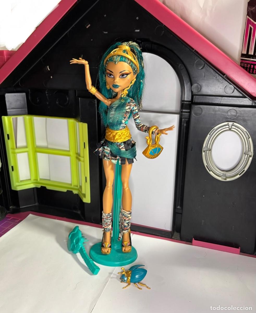 Mu&ntilde;ecas modernas: Mu&ntilde;eca MONSTER HIGH Nefera b&aacute;sica