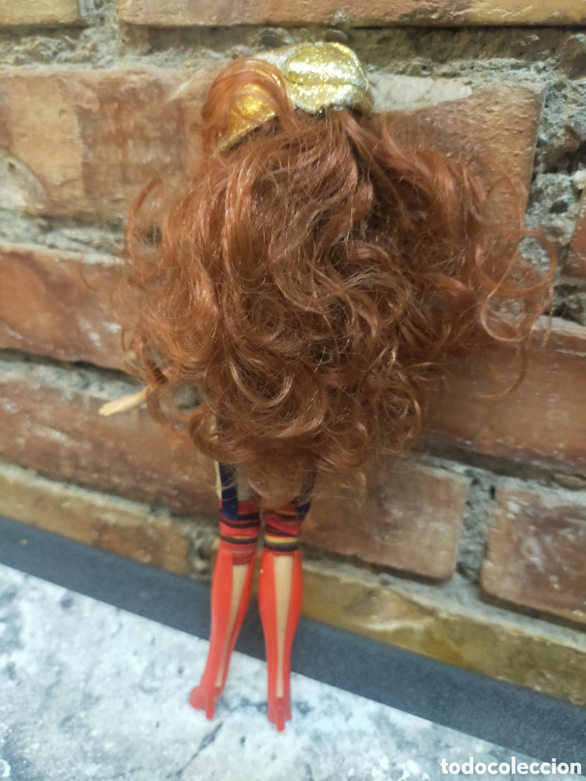 Mu&ntilde;ecas modernas: Mu&ntilde;eca pelirroja estilo Bratz - Foto 2