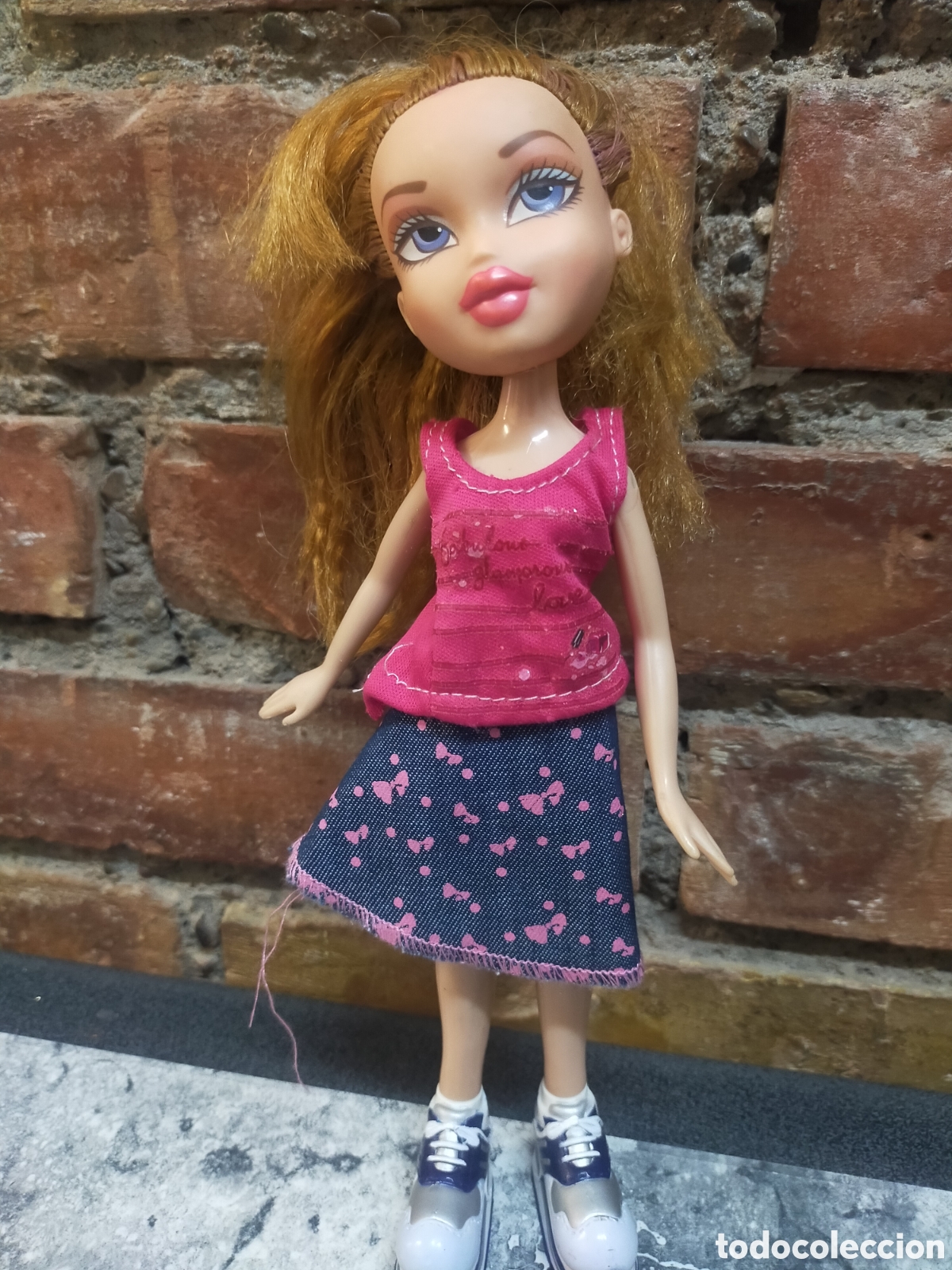 Mu&ntilde;ecas modernas: Mu&ntilde;eca Bratz posiblemente Meygan,2001