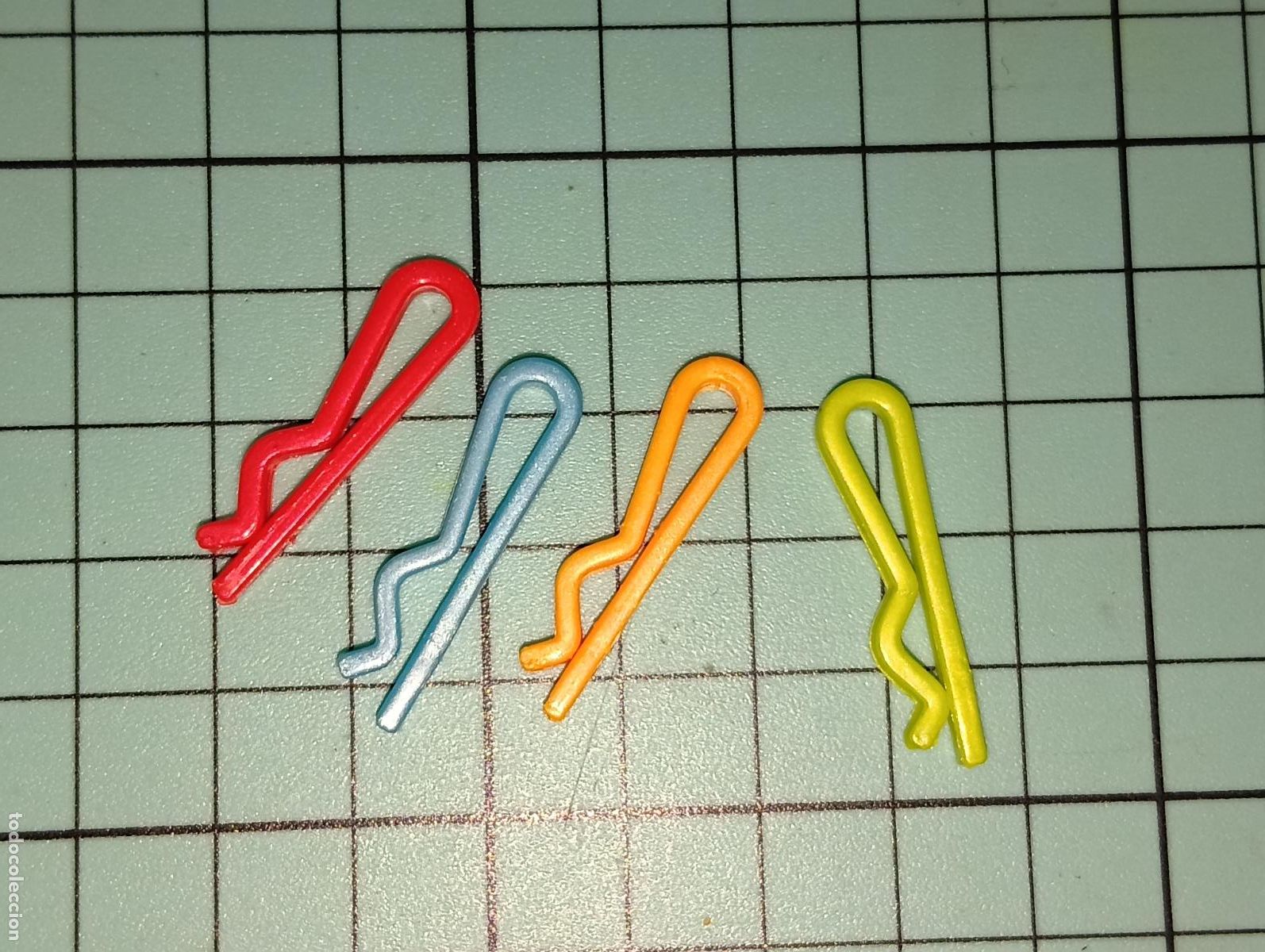 Mu&ntilde;ecas modernas: Pinzas accesorios de mu&ntilde;eca Rainbow high - Foto 1