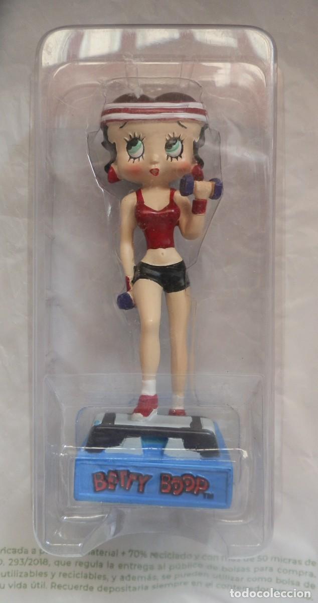 Mu&ntilde;ecas modernas: Figura de resina Betty Boop profesora de fitness. KFS/FS TM Hearst/FS, blister original