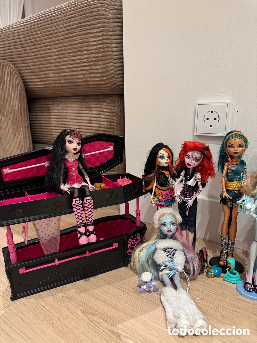 Mu&ntilde;ecas modernas: Lote mu&ntilde;ecas Monster High