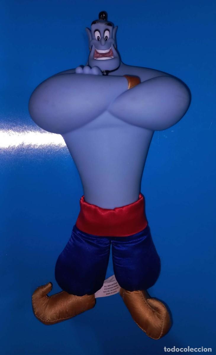Mu&ntilde;ecas modernas: Mu&ntilde;eco Genio de Aladdin - Disney