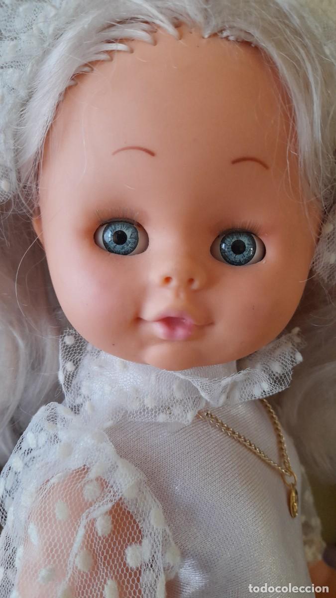 Mu&ntilde;ecas modernas: Mu&ntilde;eca francesa de comuni&oacute;n de la marca Stella - Foto 3