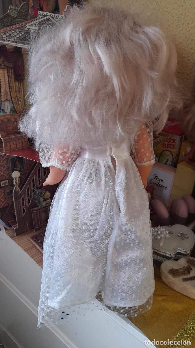 Mu&ntilde;ecas modernas: Mu&ntilde;eca francesa de comuni&oacute;n de la marca Stella - Foto 4