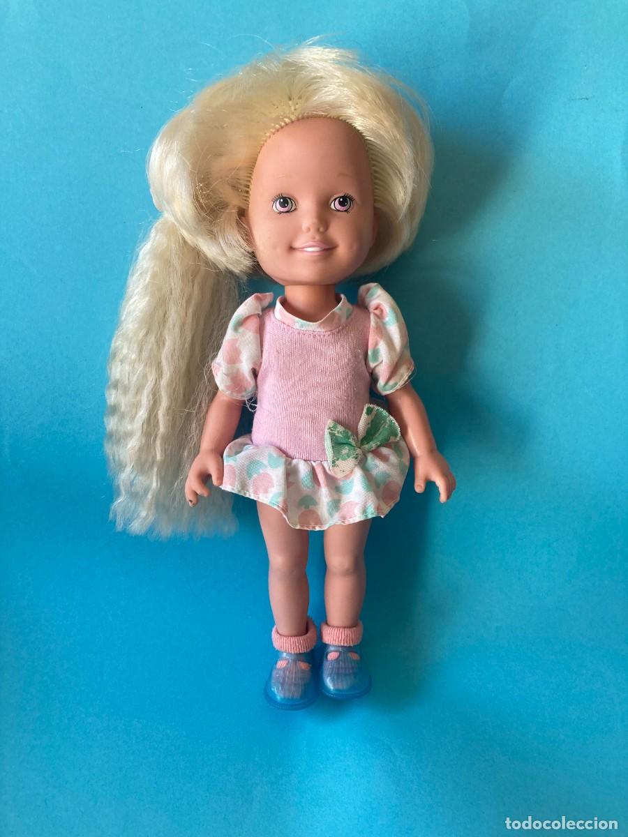 Mu&ntilde;ecas modernas: Boneca Dolly Surprise Playskool Anos 80