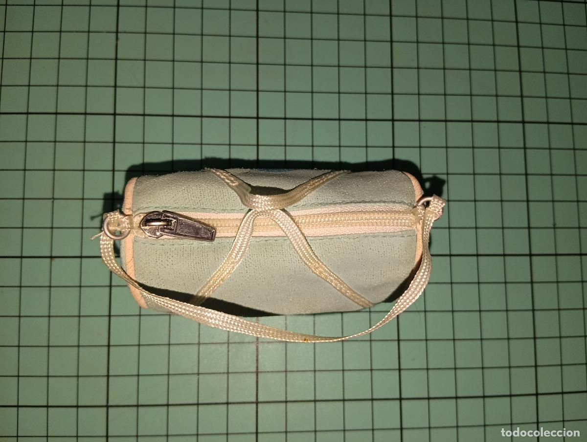 Mu&ntilde;ecas modernas: Bolso de mu&ntilde;eca Bratz - Foto 3