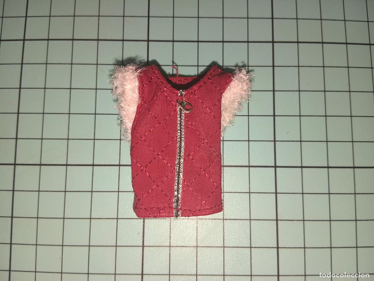 Mu&ntilde;ecas modernas: Camiseta de mu&ntilde;eca Bratz