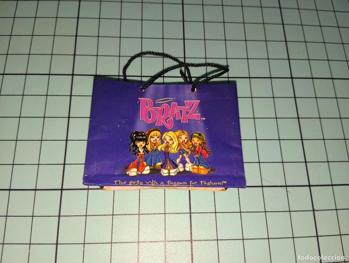 Mu&ntilde;ecas modernas: Bolso de mu&ntilde;eca Bratz