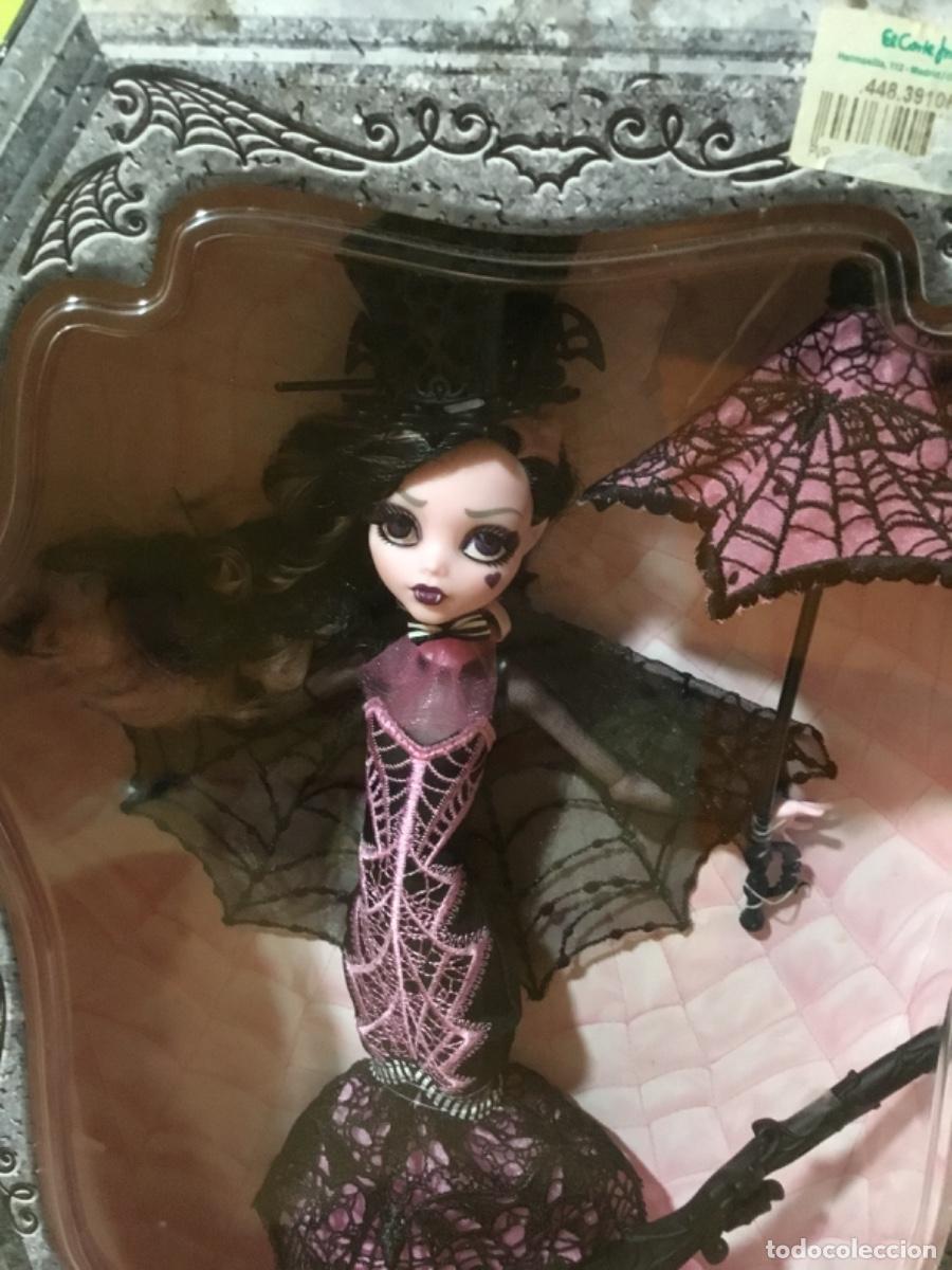 Mu&ntilde;ecas modernas: PRECIOSA MONSTER HIGT DRACULAURA EDICI&Oacute;N ESPECIAL 2015