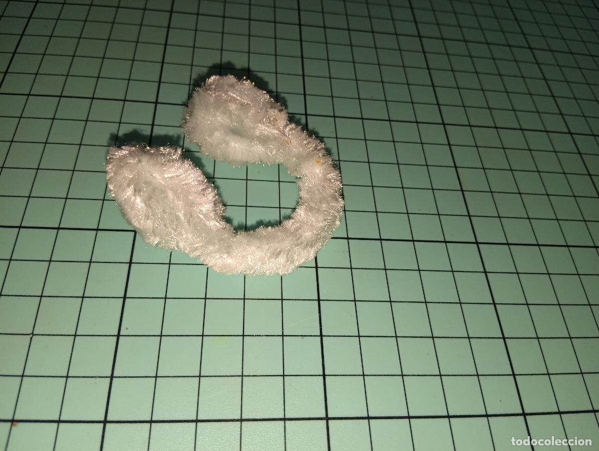 Mu&ntilde;ecas modernas: Cascos orejeras de mu&ntilde;eca Bratz - Foto 3