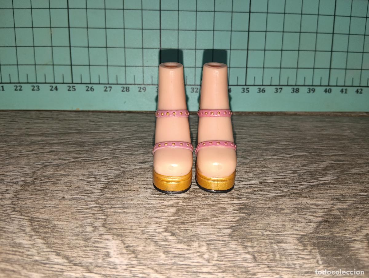 Mu&ntilde;ecas modernas: Zapatos de mu&ntilde;eca Bratz - Foto 2