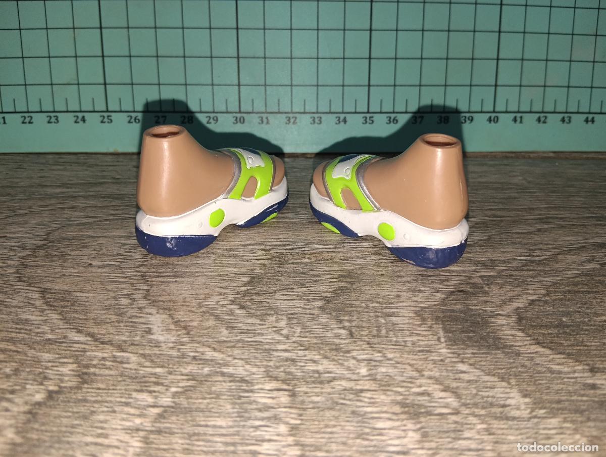 Mu&ntilde;ecas modernas: Zapatos de mu&ntilde;eco Bratz - Foto 3