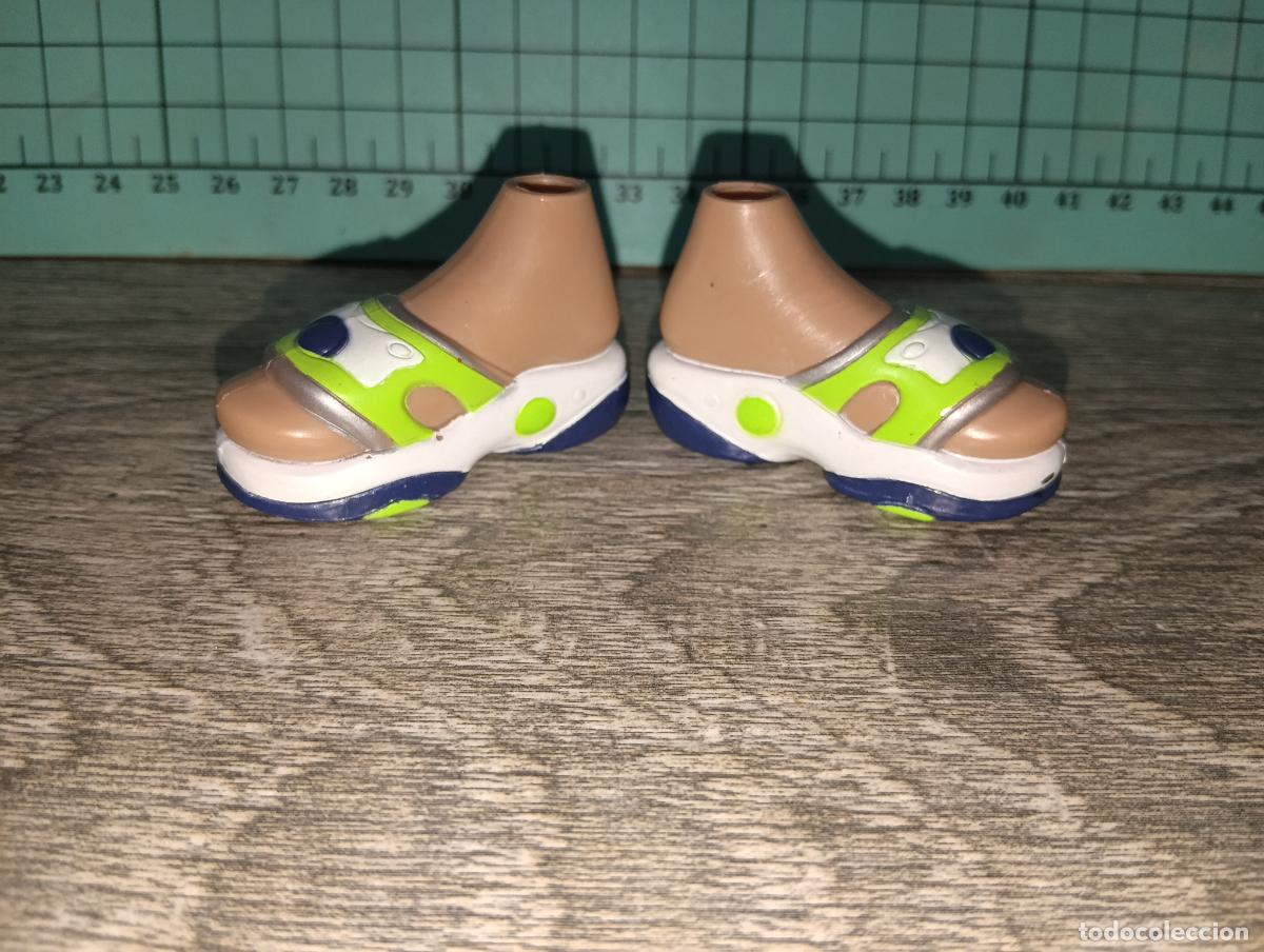 Mu&ntilde;ecas modernas: Zapatos de mu&ntilde;eco Bratz