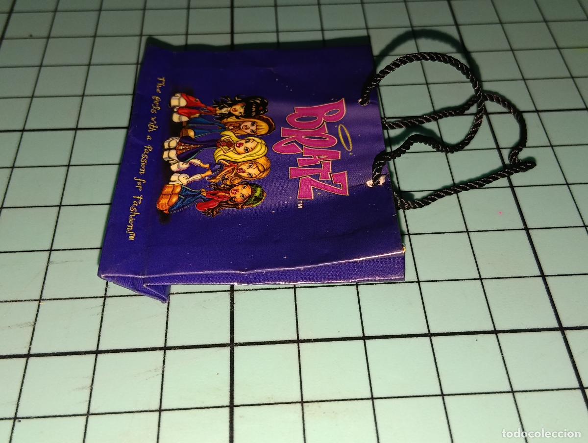 Mu&ntilde;ecas modernas: Bolso paquete de mu&ntilde;eca Bratz - Foto 4