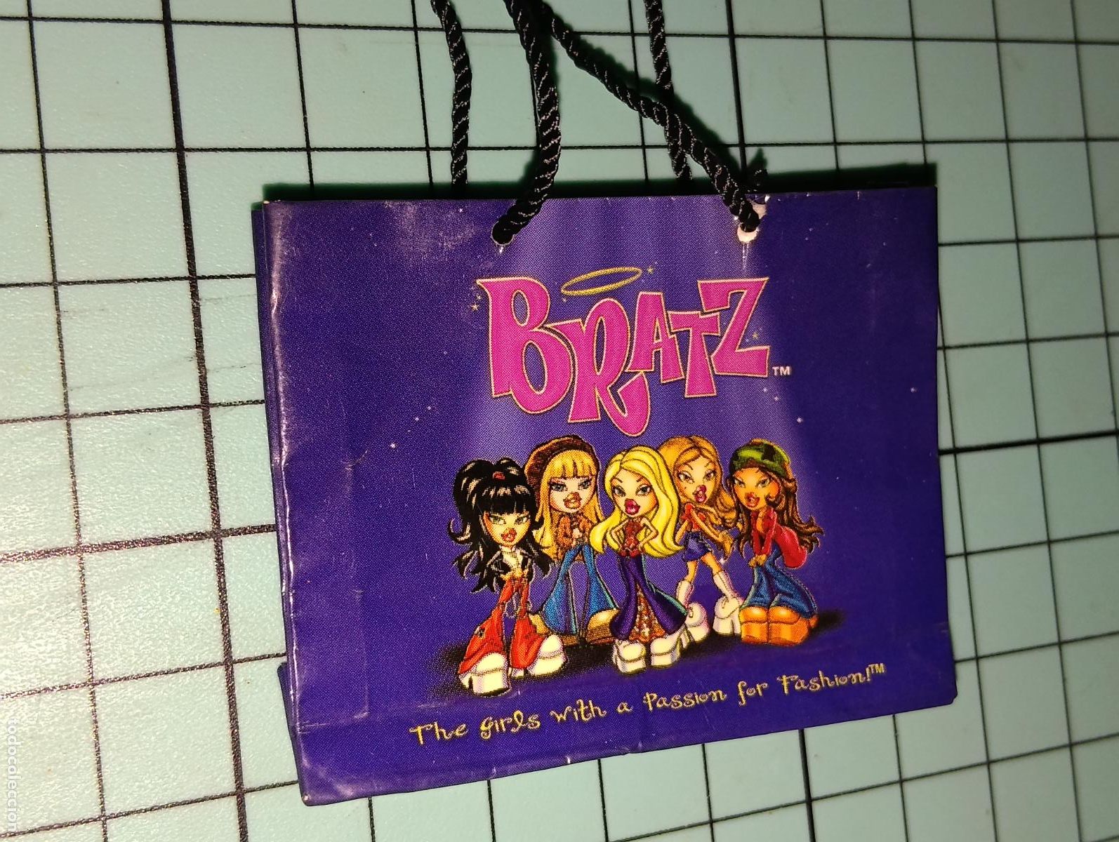 Mu&ntilde;ecas modernas: Bolso paquete de mu&ntilde;eca Bratz - Foto 5