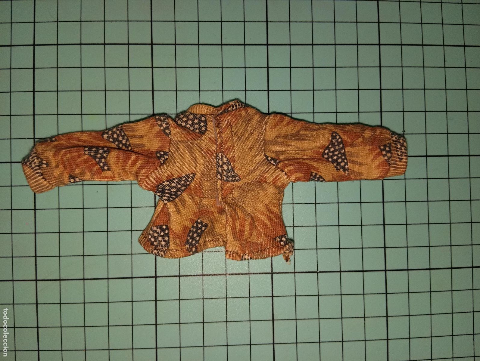 Mu&ntilde;ecas modernas: Camisa de mu&ntilde;eca Bratz - Foto 2