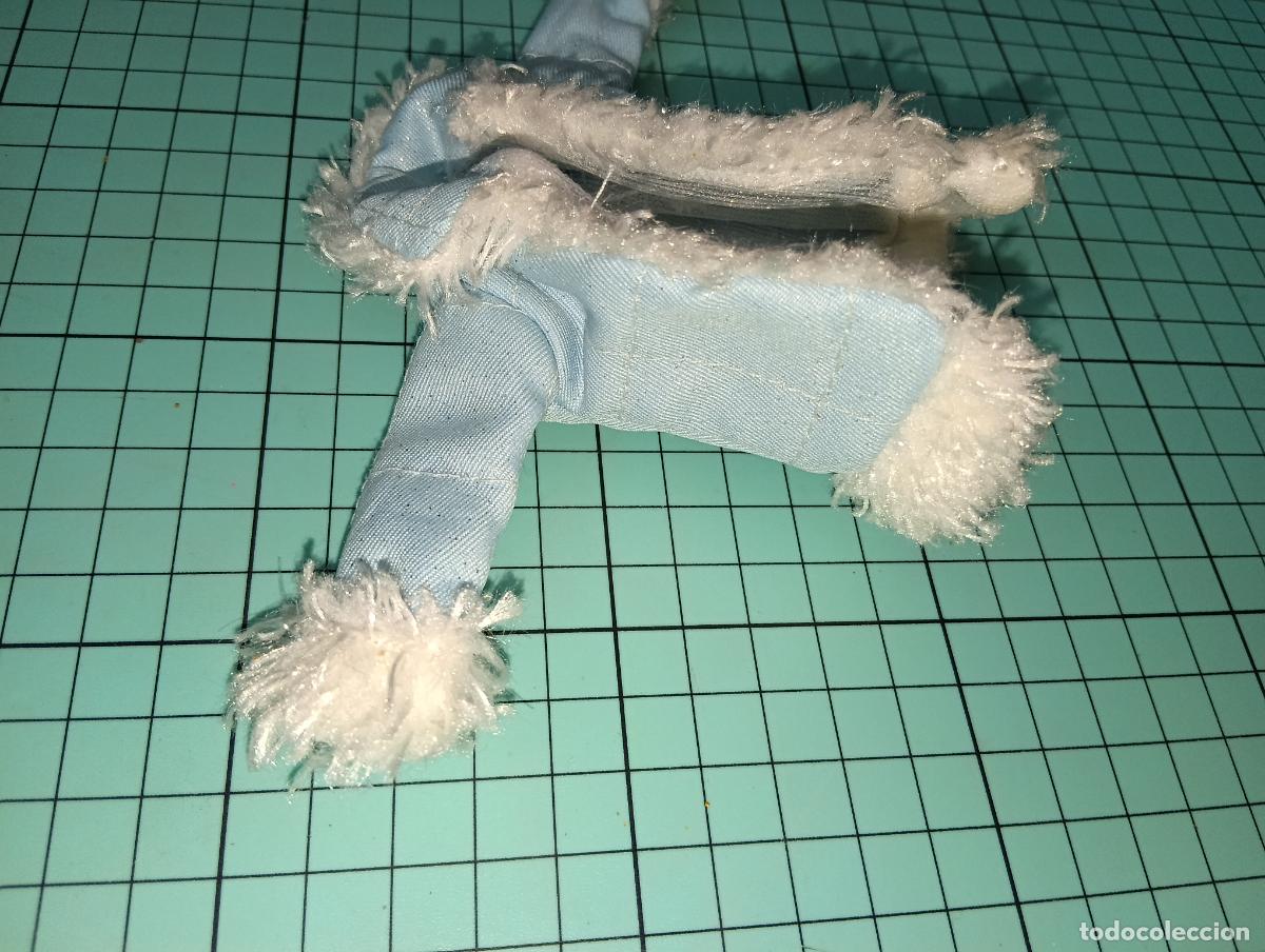 Mu&ntilde;ecas modernas: Chaqueta de mu&ntilde;eca Bratz - Foto 4