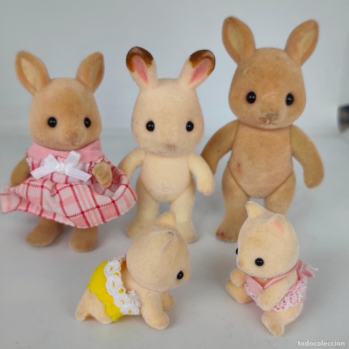 Mu&ntilde;ecas modernas: Familia de conejos Sylvanian Families lote de 5 figuras