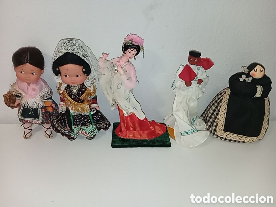 Mu&ntilde;ecas modernas: Mu&ntilde;ecas souvenir vintage
